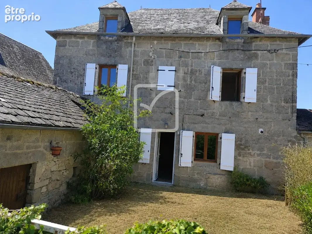 Authentique maison en pierre au coeur d'un charmant hameau - photo 1
