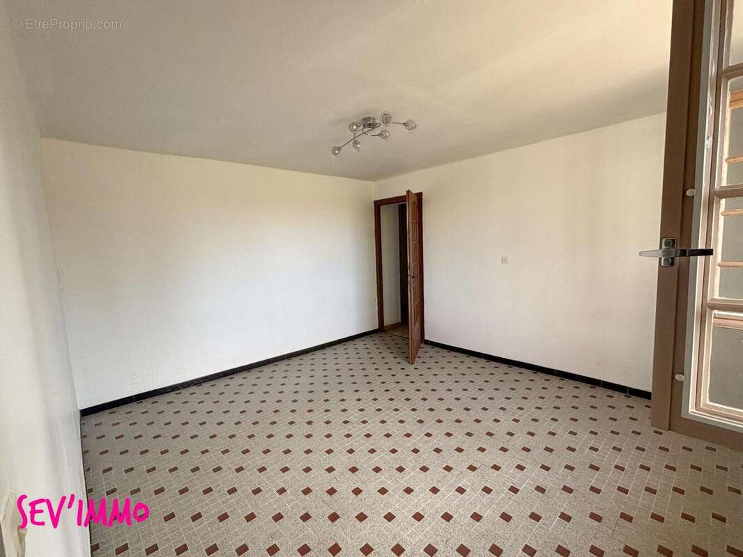 Maison à MONETAY-SUR-LOIRE