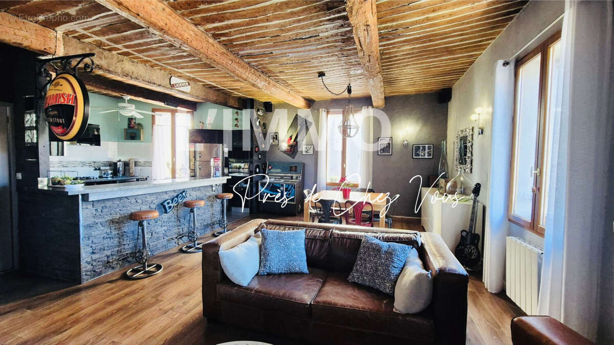 Maison à SAINT-ZACHARIE