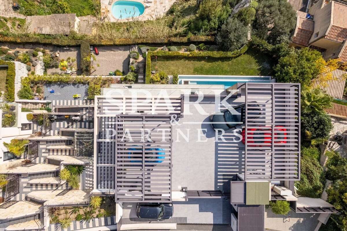 Maison à ROQUEBRUNE-CAP-MARTIN