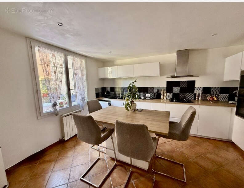 Maison à CABRIES