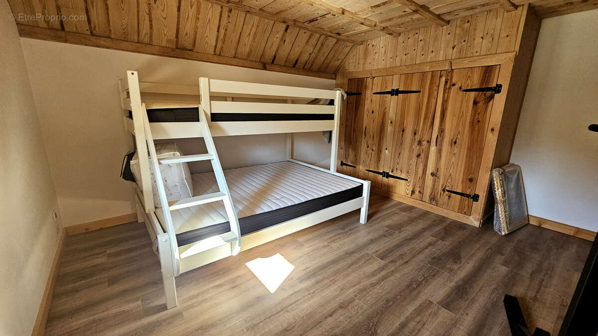 Maison à CHASSAGNE-SAINT-DENIS