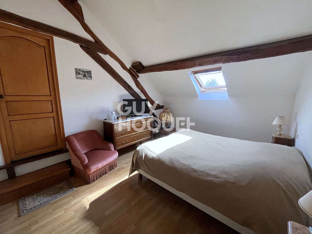 Maison à CHEMILLY-SUR-YONNE