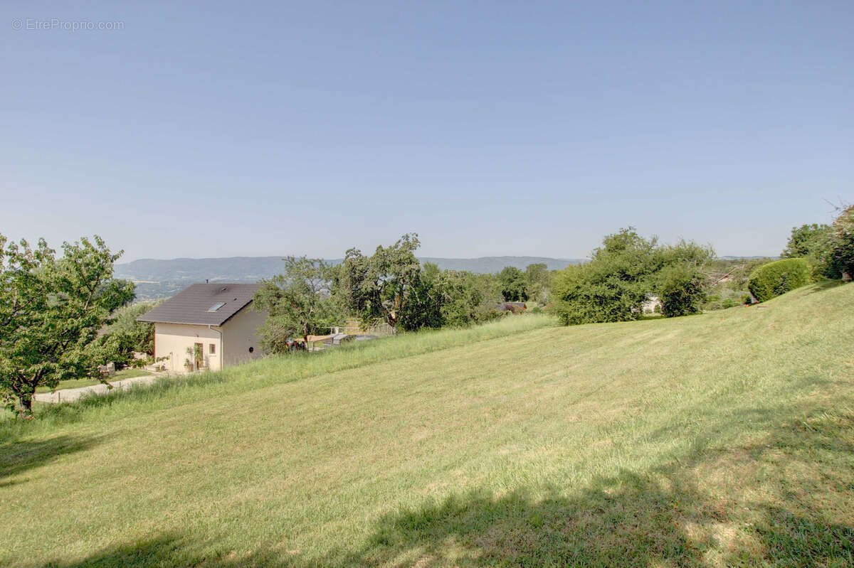 Terrain à SAINT-EUSEBE