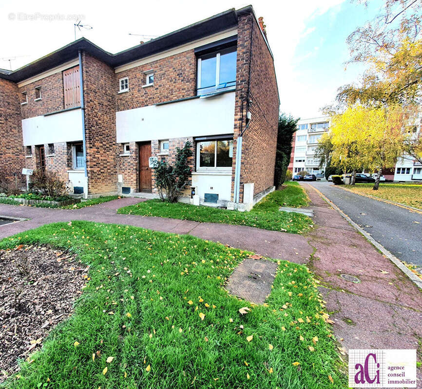 Maison à L&#039;HAY-LES-ROSES