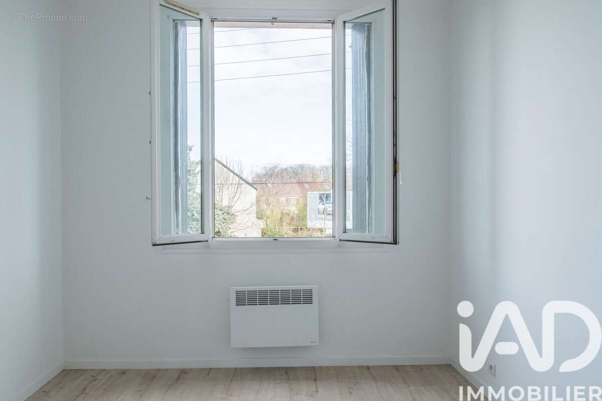 Photo 4 - Appartement à SAINT-GERMAIN-LES-ARPAJON