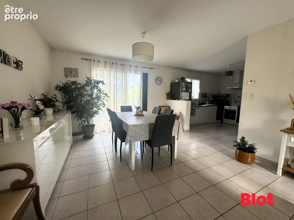Maison 83 m² à Chateaubourg  - photo 9