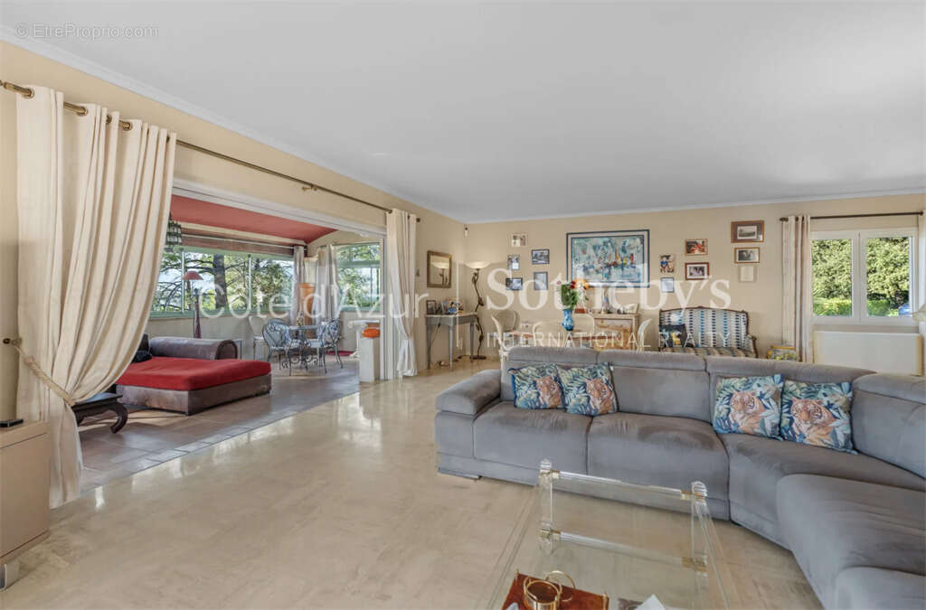 Mouans-Sartoux, villa avec vue mer et Estérel, piscine et garage aménageable - photo 4
