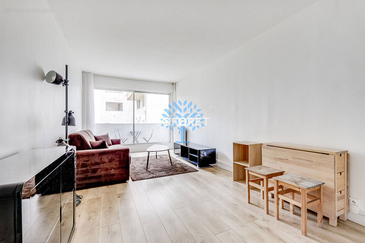 Appartement à PARIS-19E