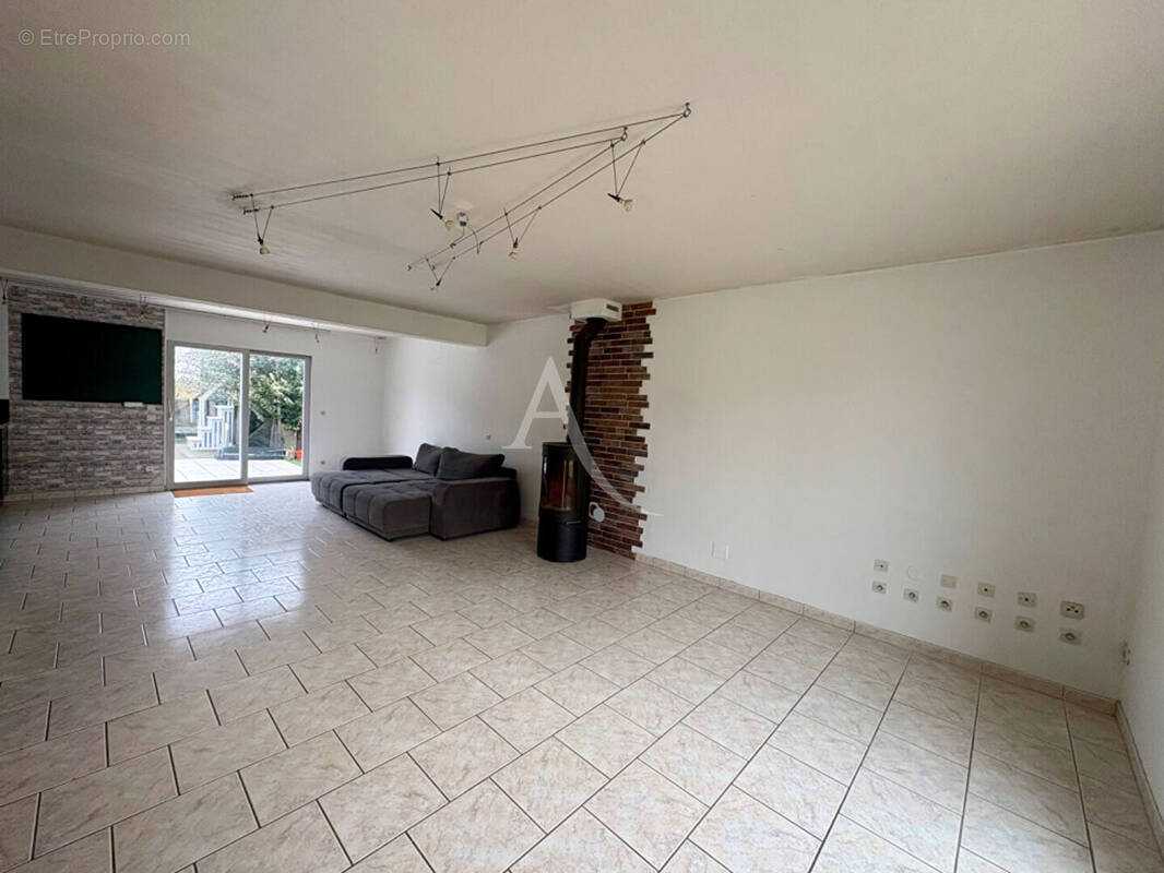 Maison à CHOUZE-SUR-LOIRE