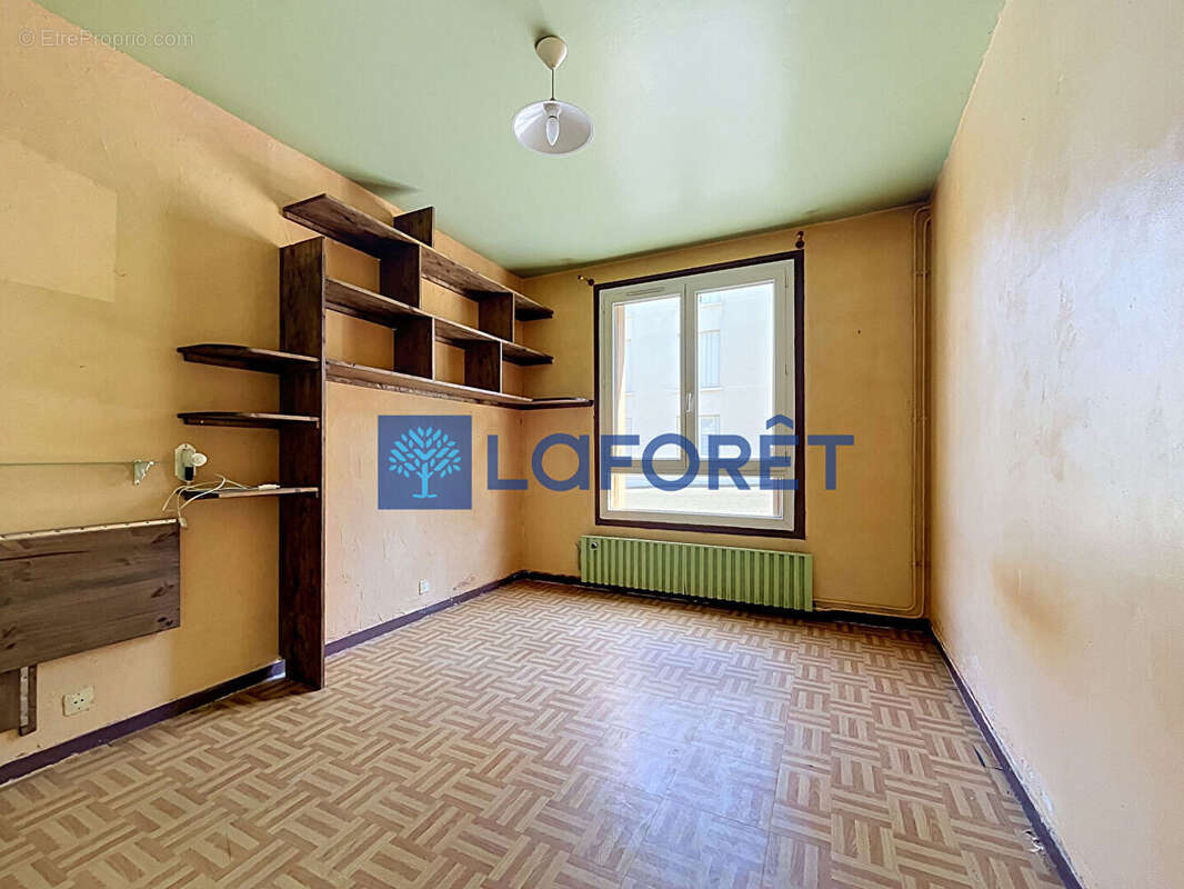 Appartement à SAINT-NOM-LA-BRETECHE