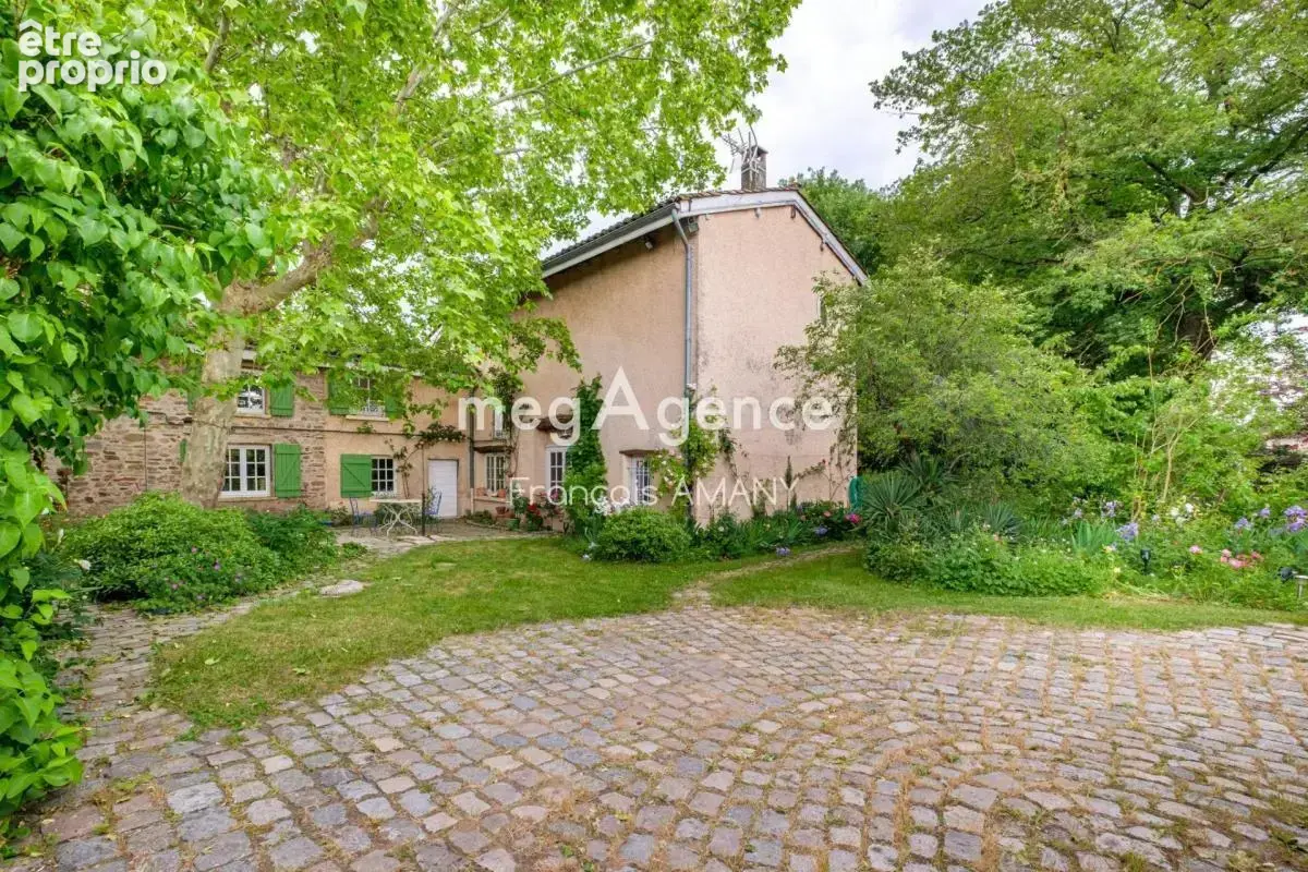 Maison de charme en  pierres au cœur de Dommartin - photo 11