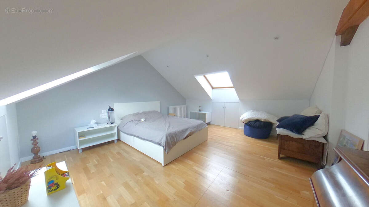 Maison familiale 8 pièces de 191 m2 à vendre au Rond-Point de Vannes - photo 16