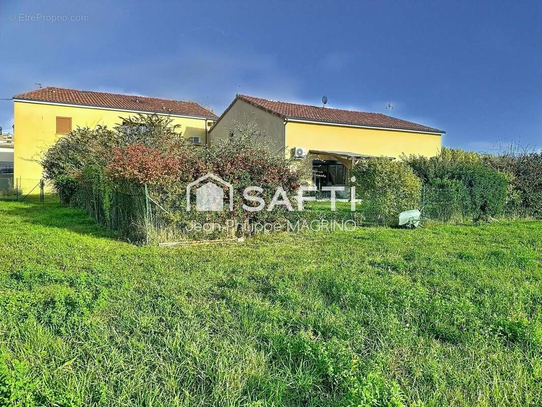 Photo 9 - Appartement à LA BASTIDE-DE-BOUSIGNAC