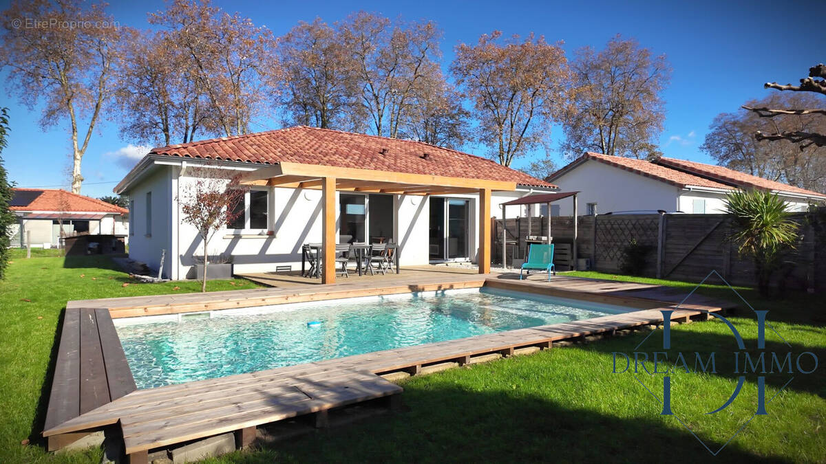 Maison à PORT-DE-LANNE