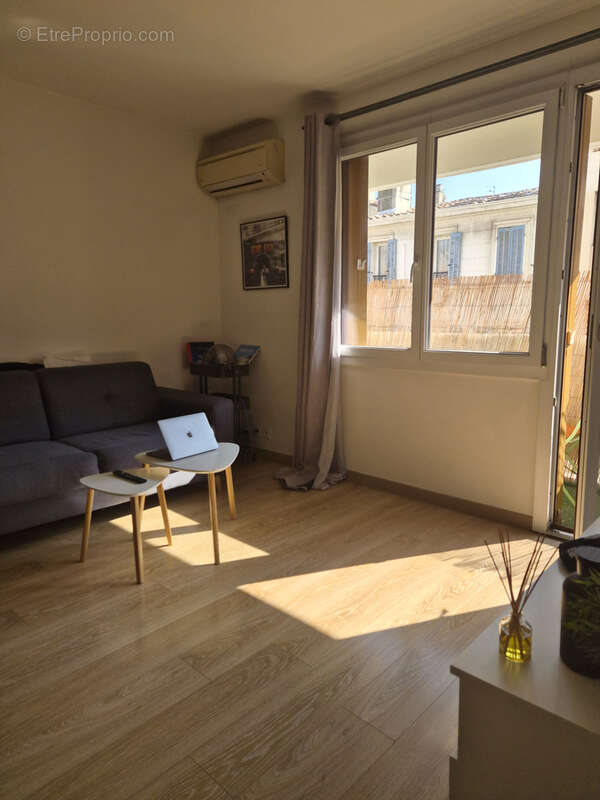 Appartement à MARSEILLE-5E