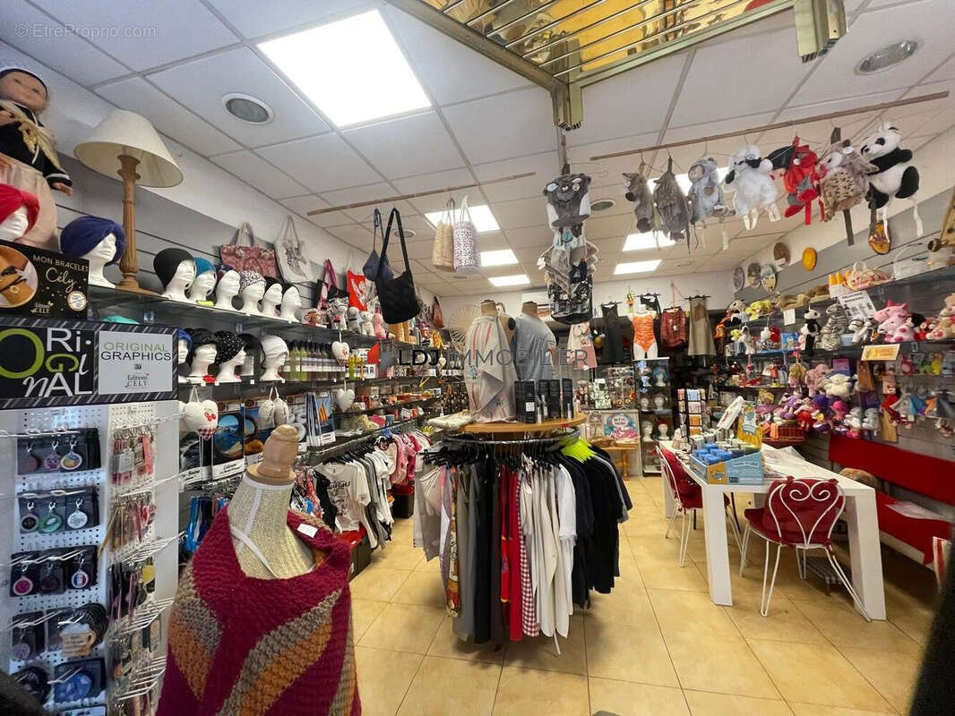 Commerce à AMELIE-LES-BAINS-PALALDA