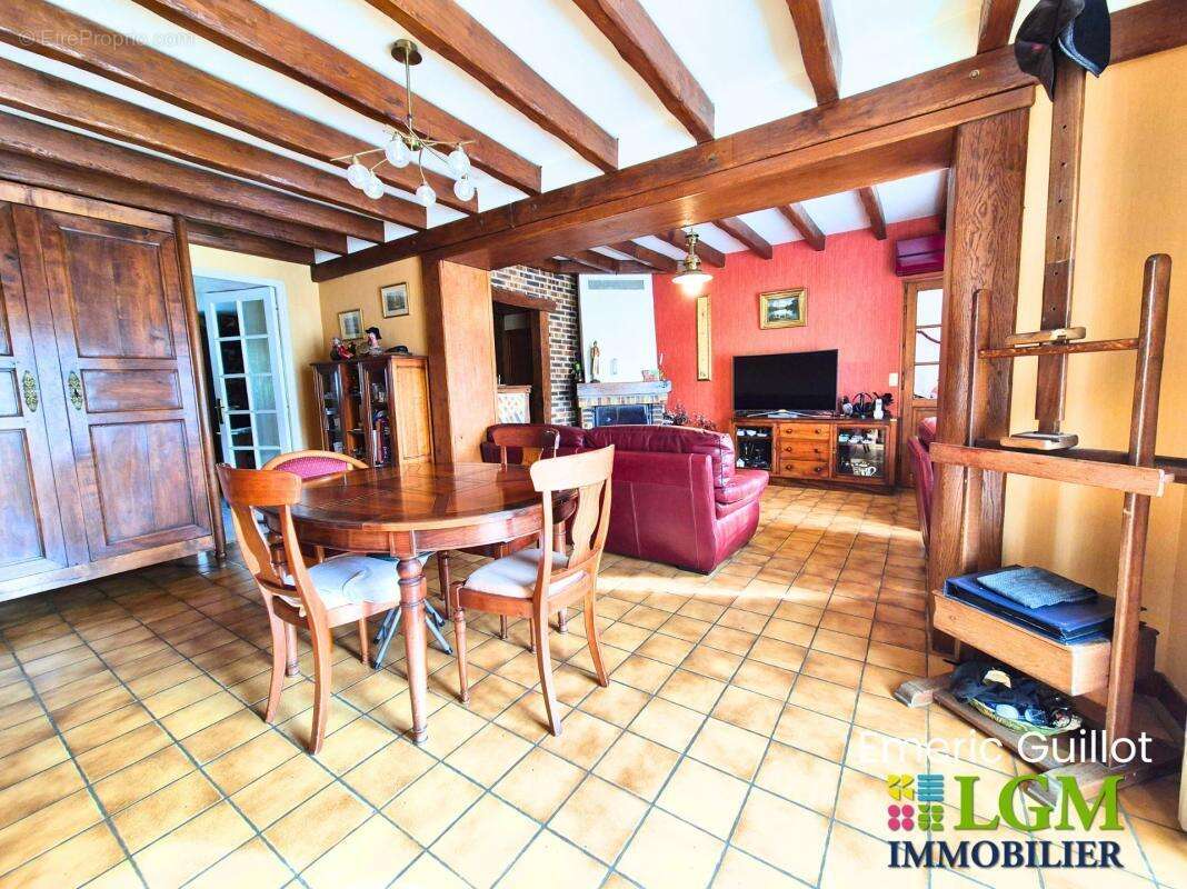 Maison à VILLEMARDY