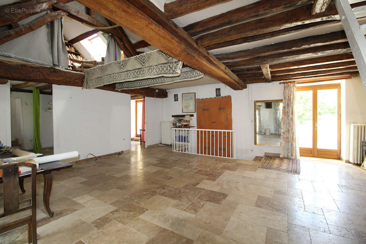 Maison à FLAVIGNEROT