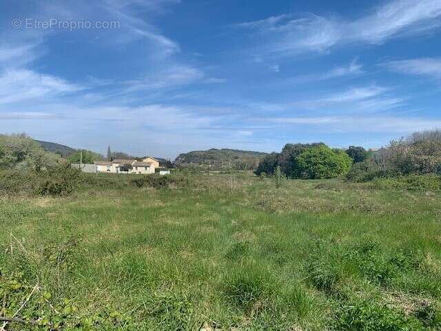 Terrain à DONZERE
