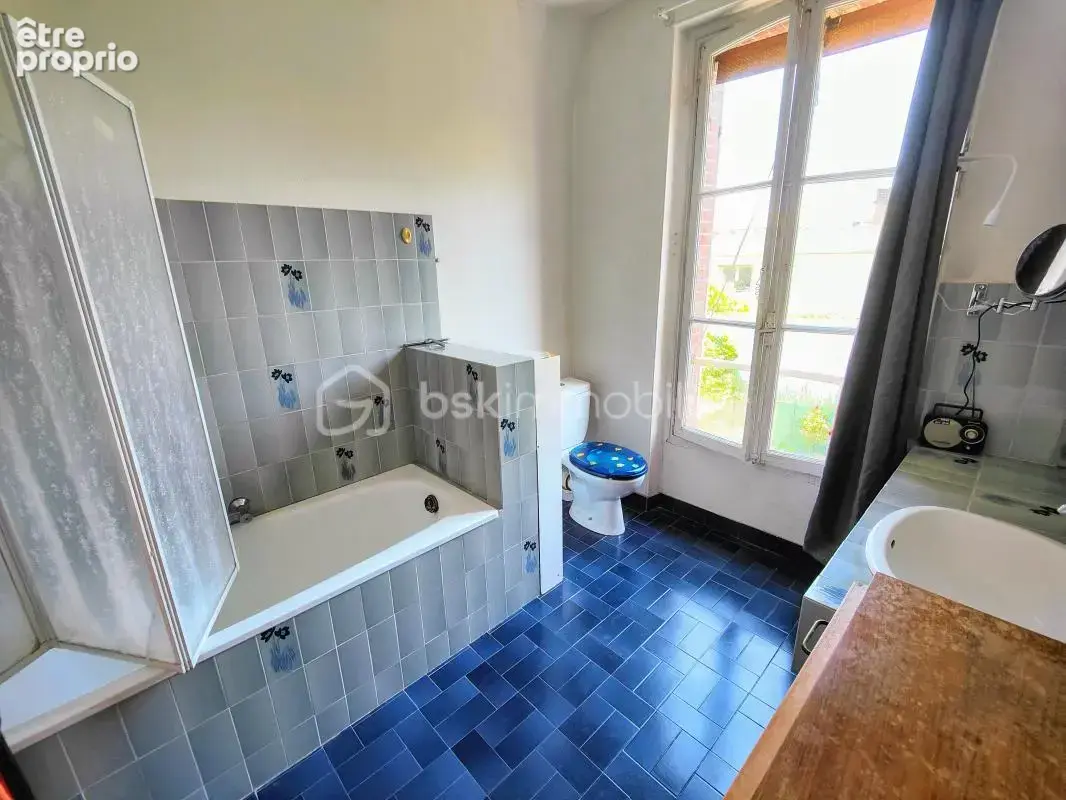Maison de ville 6 ch jardin clos et garage double ! - photo 11