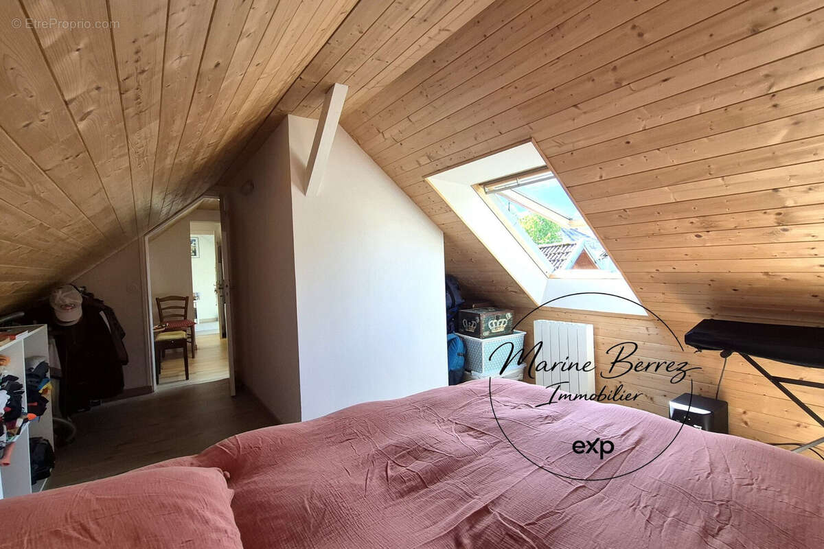 Maison à MOUXY
