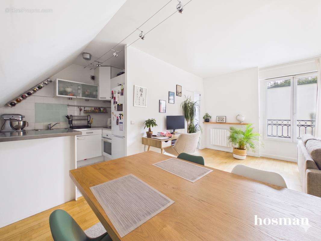 Appartement à PARIS-16E