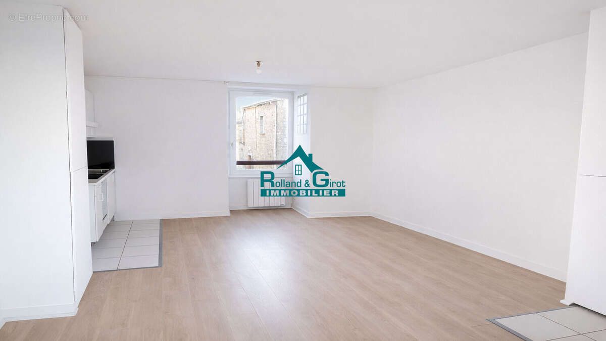 Appartement à LIFFRE