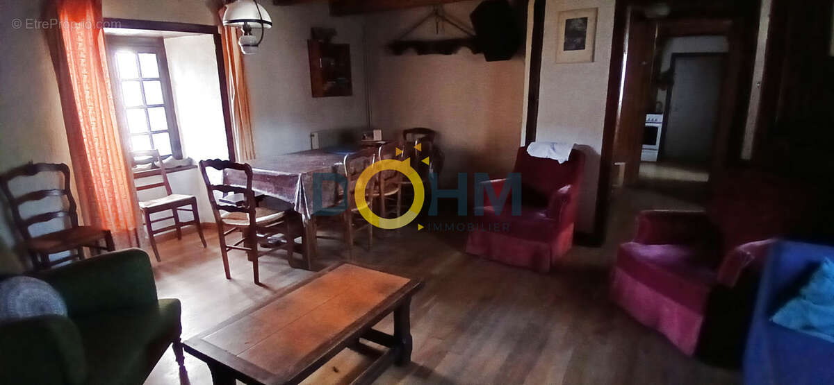 A vendre maison de bourg en pierre avec garage et jardin - photo 5