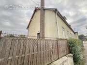 Appartement à LA CHAPELLE-SAINT-LUC