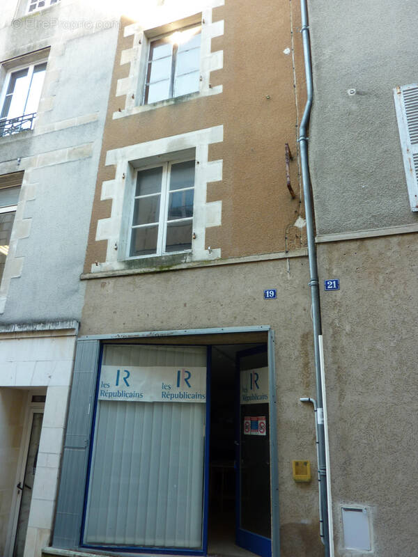 Maison à MONTMORILLON