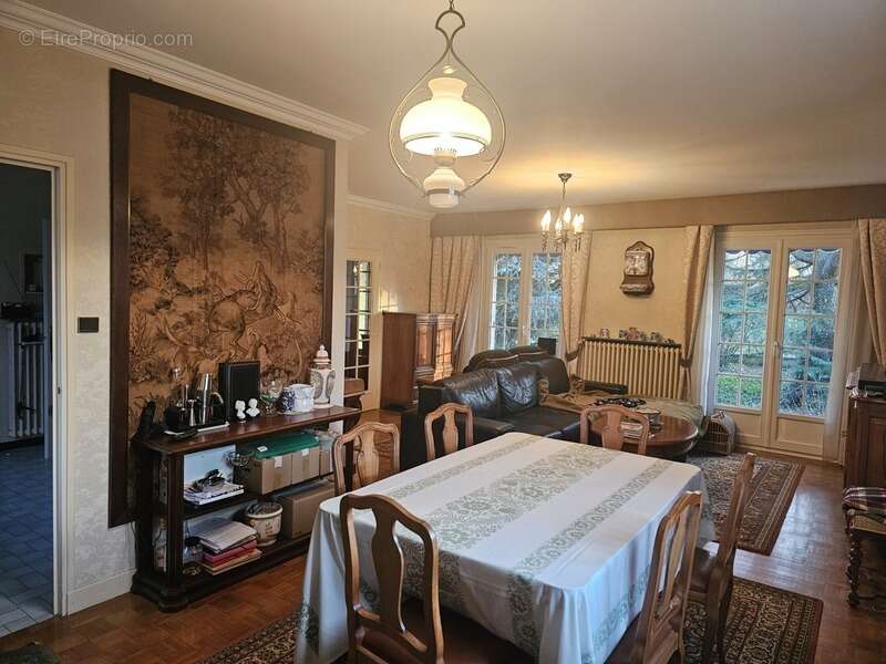 Maison à LONGVIC