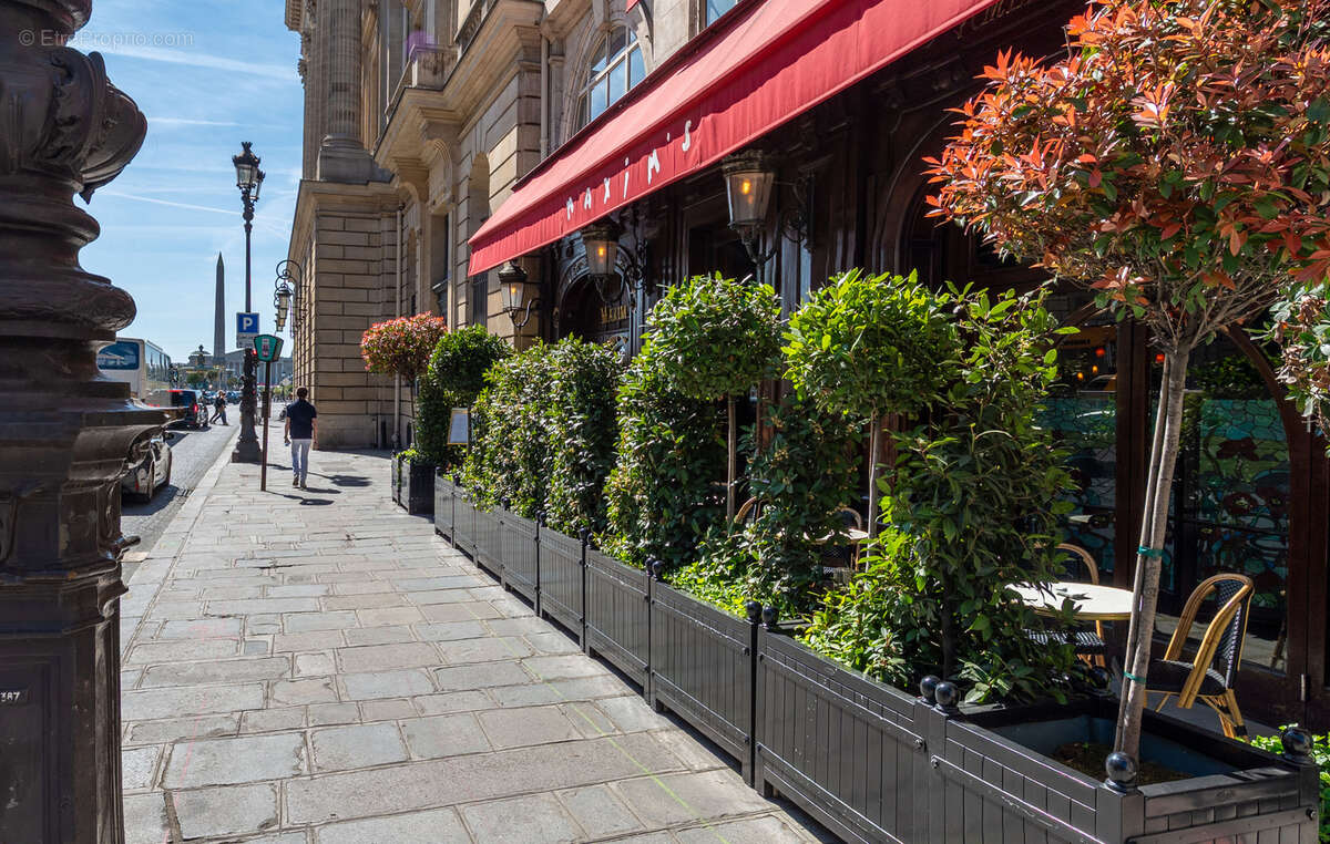 Appartement à PARIS-8E
