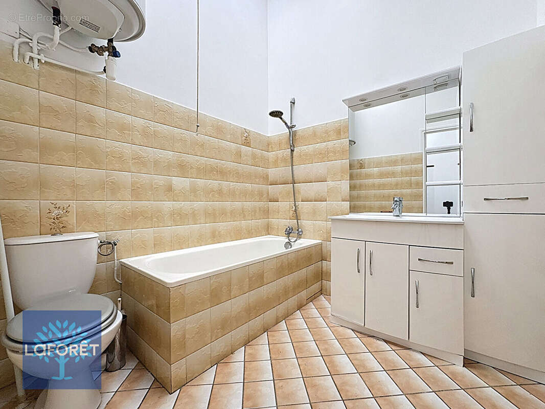 Maison à CHENNEVIERES-SUR-MARNE