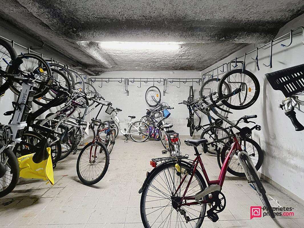 Appt La Rochelle 20 m2 - Idéal investisseur - Entre la Gare et le Centre ville - photo 13