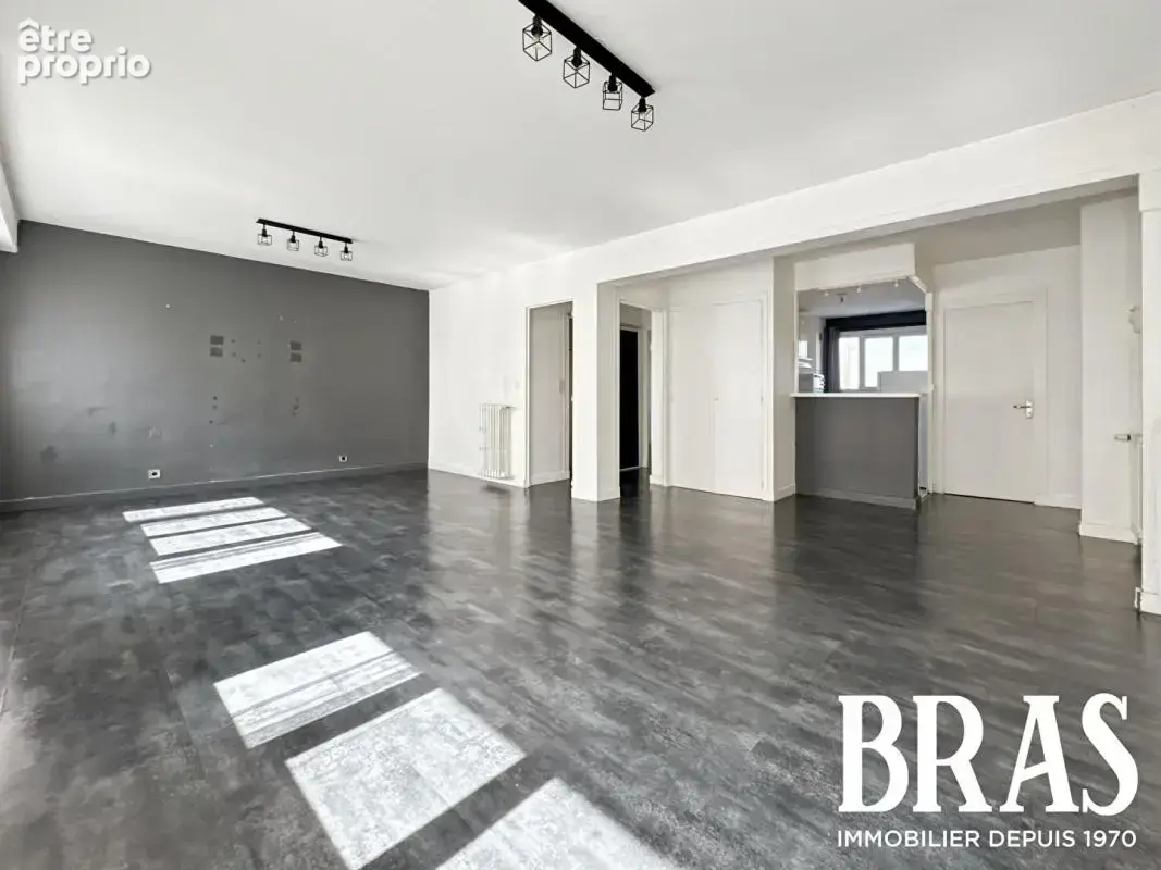 Appartement à REZE