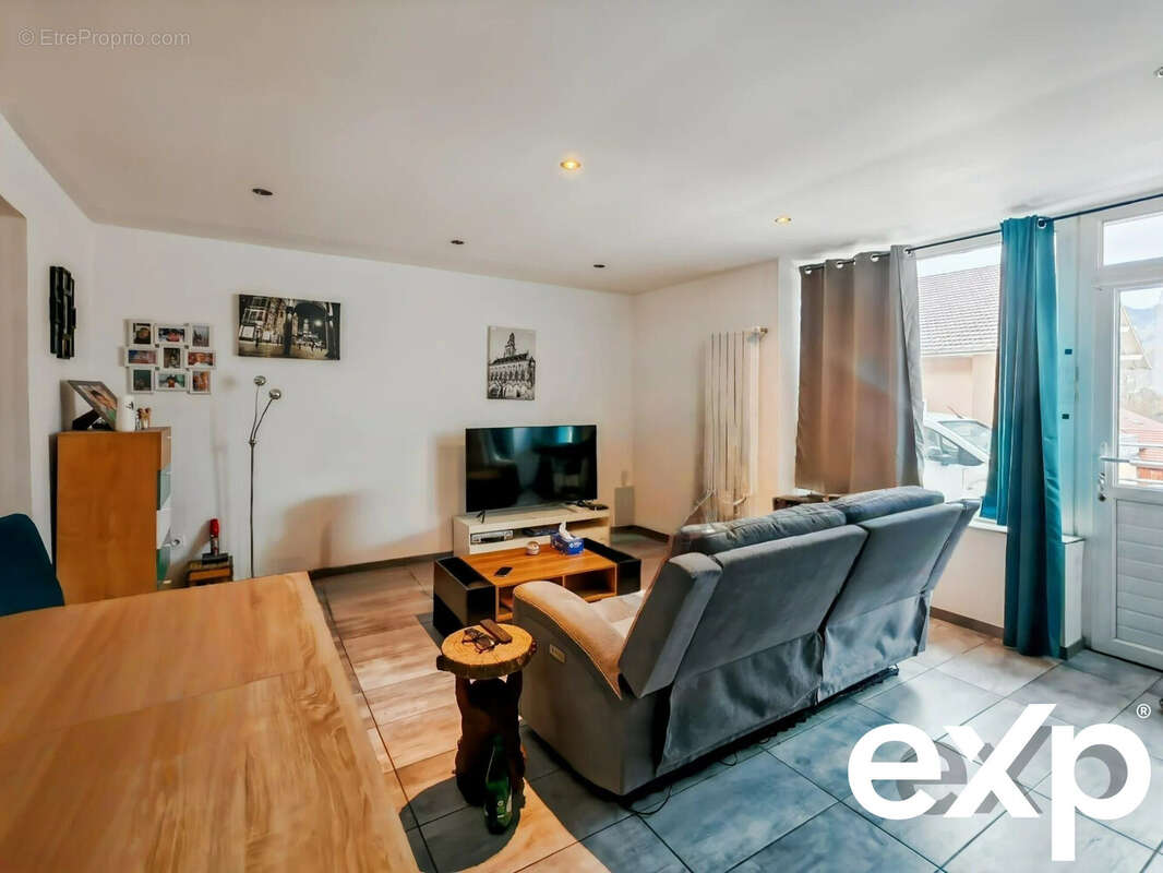 Appartement à VOUGY