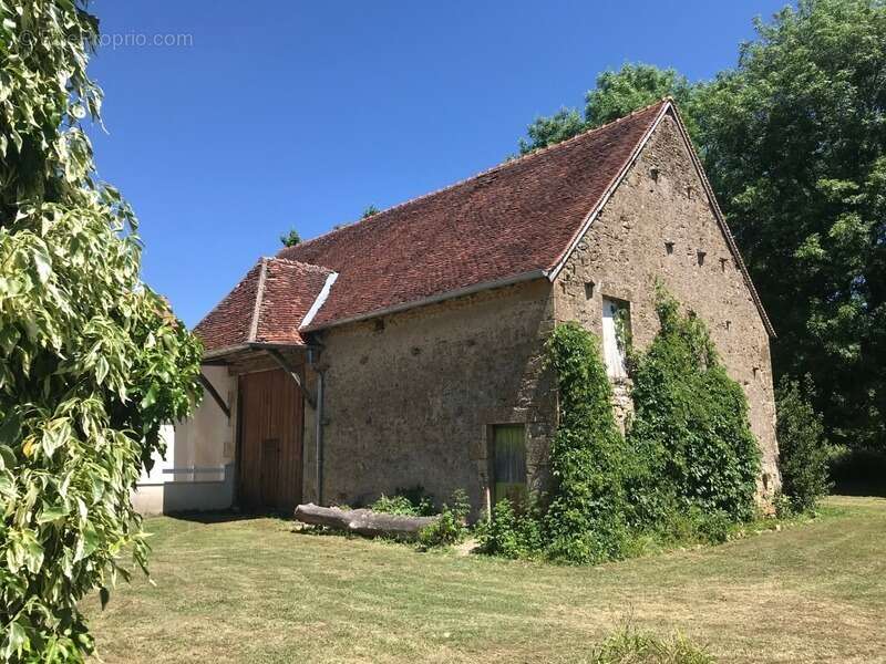 Maison à MORNAY-BERRY
