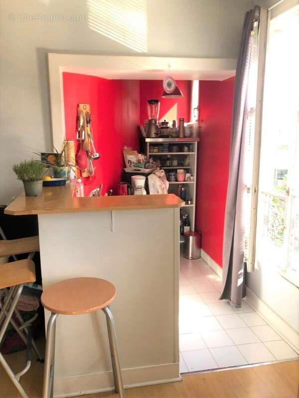 Appartement à PARIS-18E