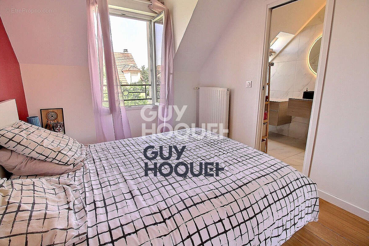 Maison à LIMEIL-BREVANNES