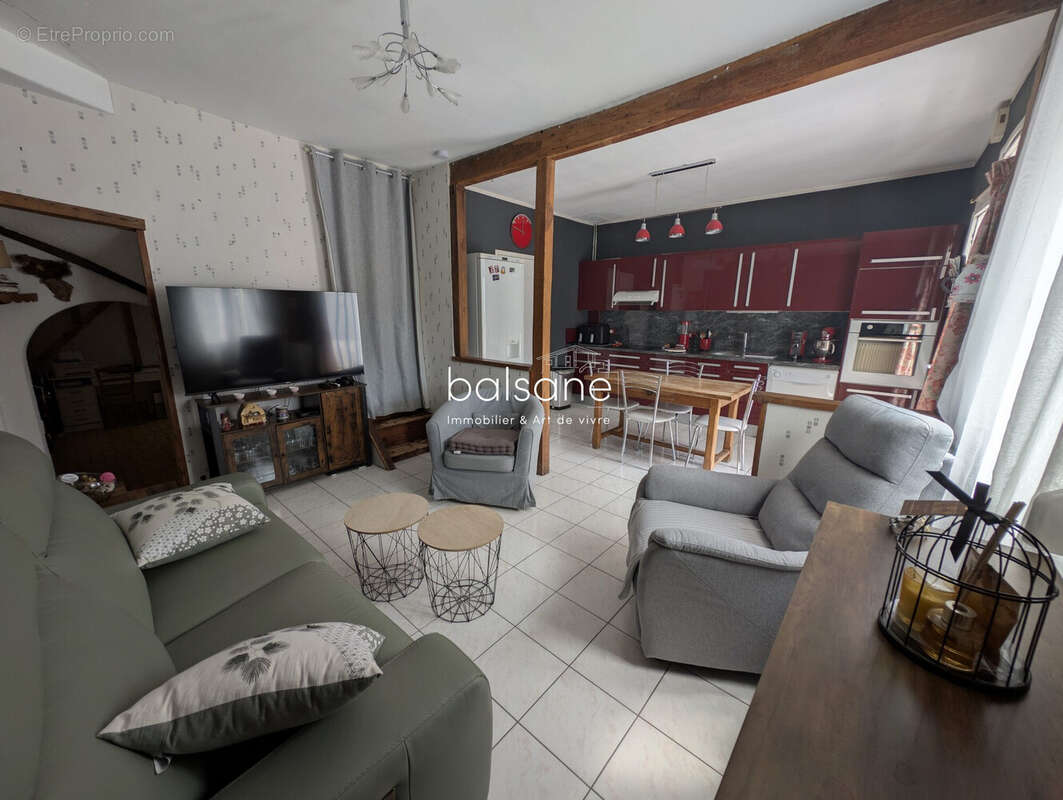 Maison 94 m² à Oissel  - photo 6