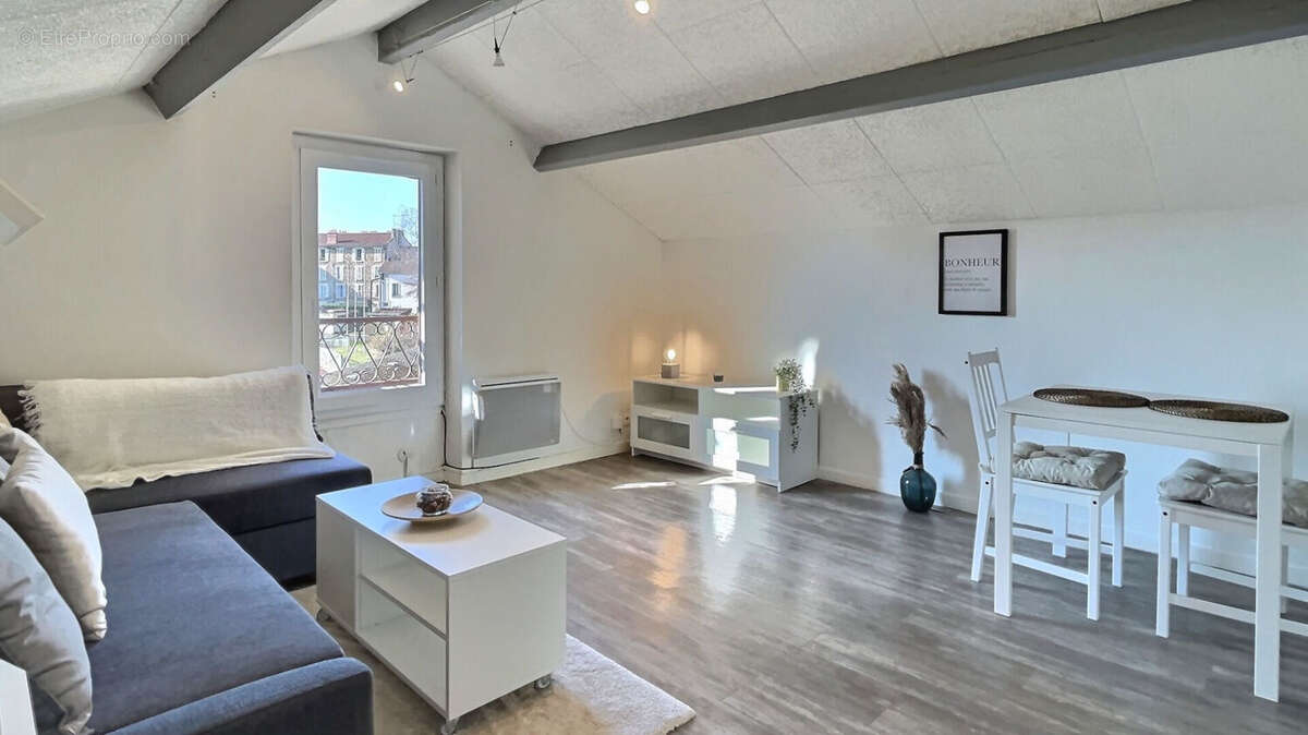 Appartement à CORBEIL-ESSONNES