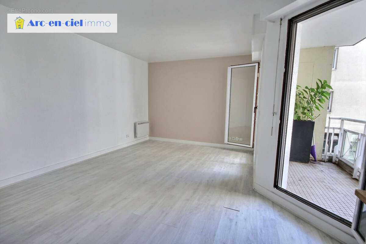 Appartement à PARIS-11E