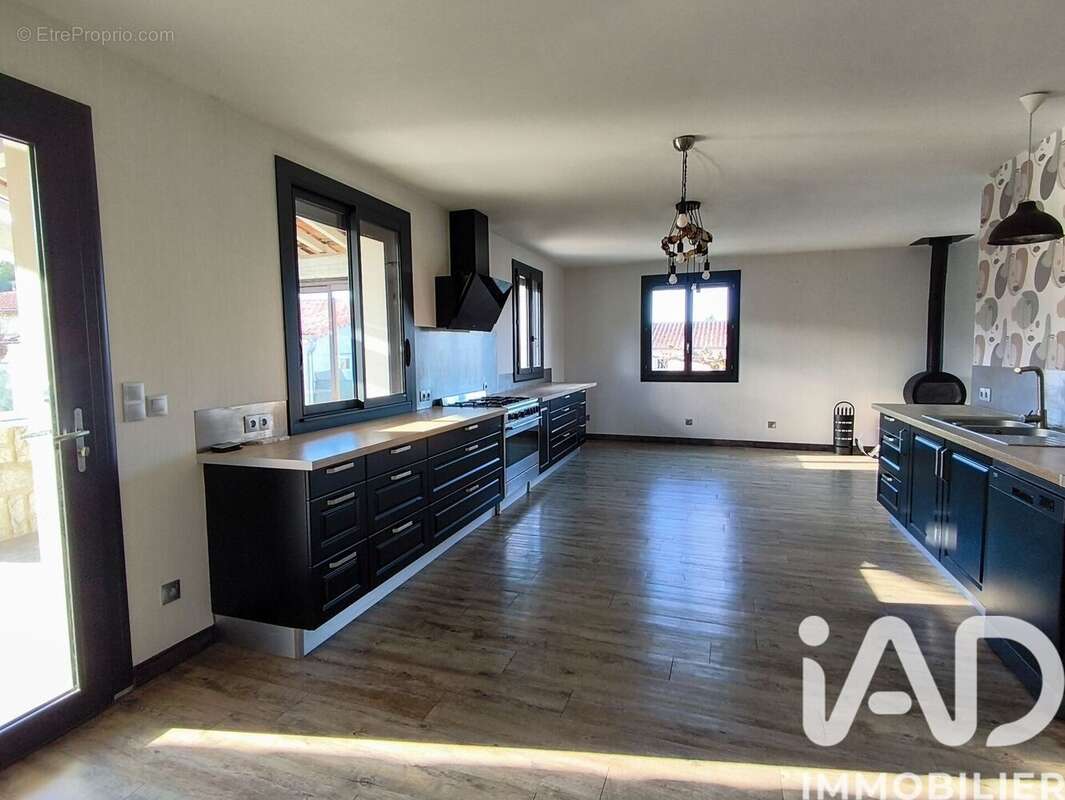 Photo 4 - Maison à RUOMS