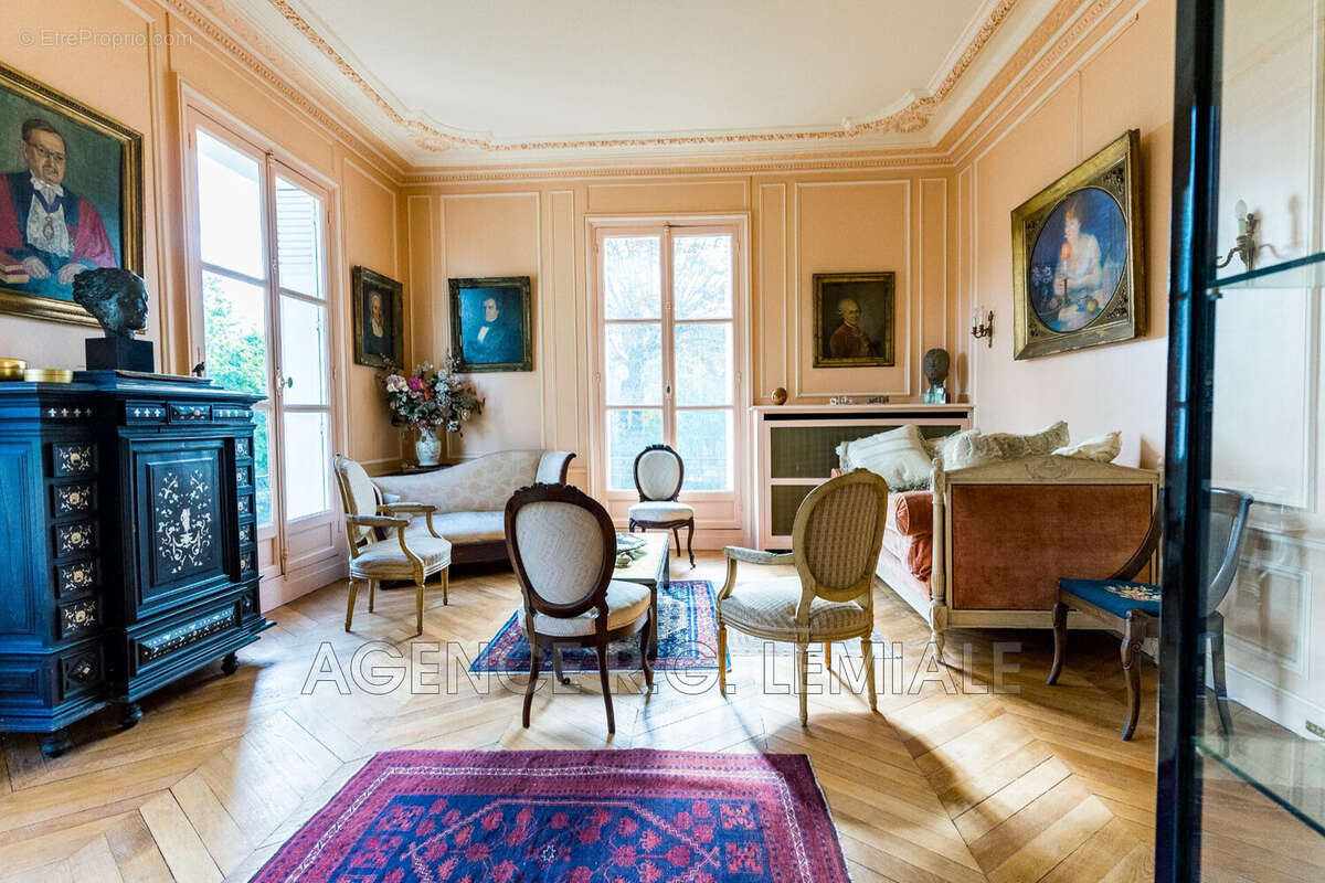 Maison à MAISONS-LAFFITTE