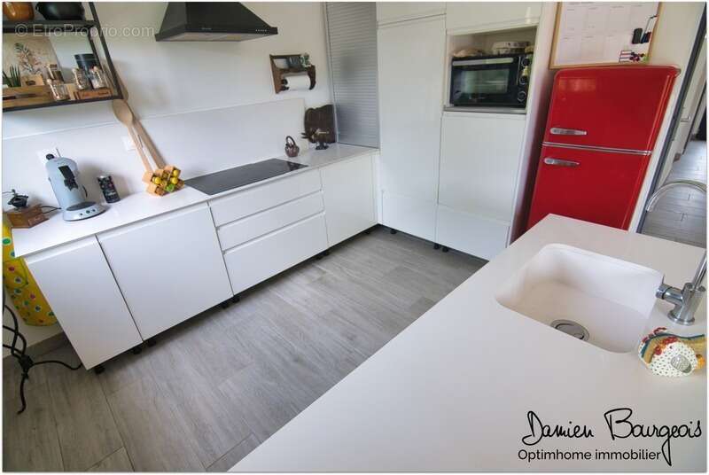 Maison à SAINT-GENIS-POUILLY