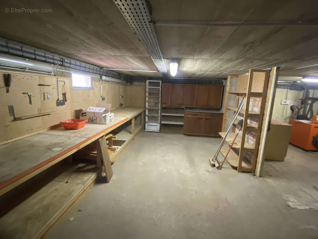 Maison à SAINT-YZAN-DE-SOUDIAC