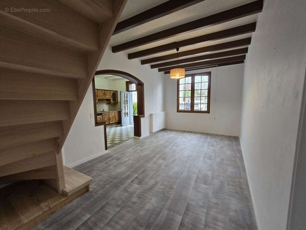 Maison à AUTHON-EBEON