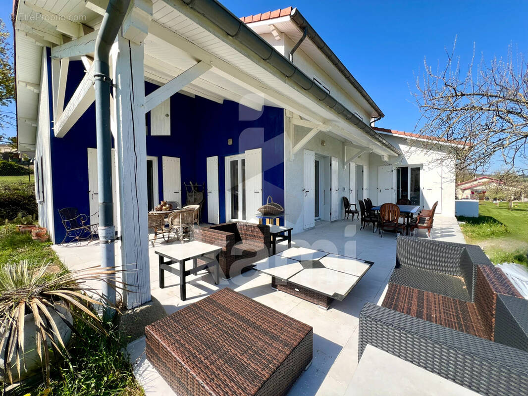Maison à MARGES
