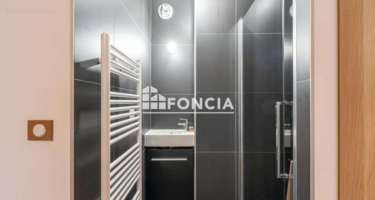 Appartement à PARIS-19E